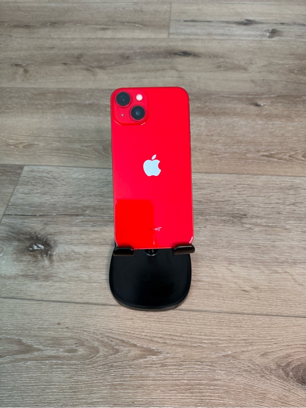 Apple iPhone 14 (Red) with Dual Rear Cameras